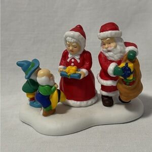 Department 56 North Pole Series Gifts From Santa & Mrs. Claus